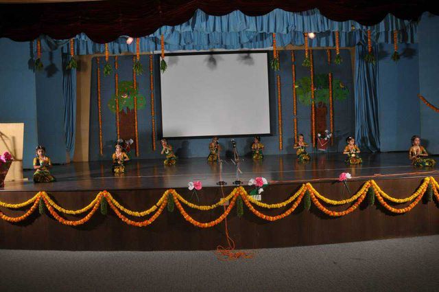 India International school Cultural activitesa