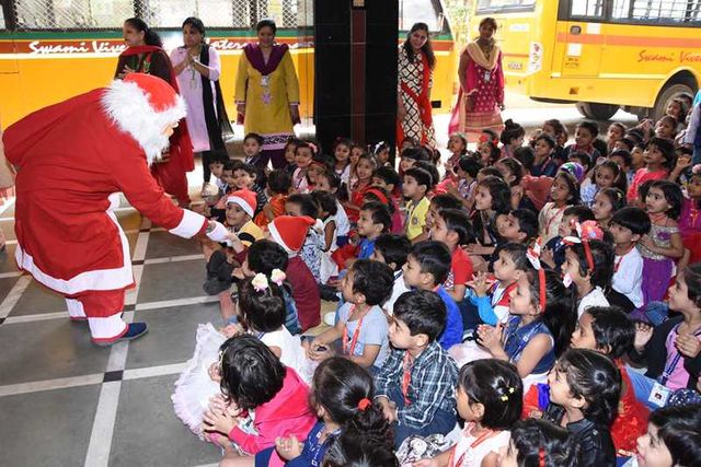 Swami Vivekanand  International School, Borivali - Christmas Celebrationsa