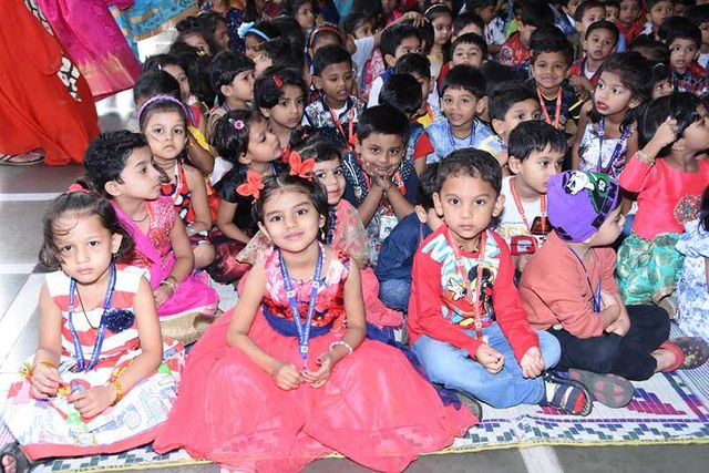 Swami Vivekanand  International School, Borivali - Christmas Celebrations