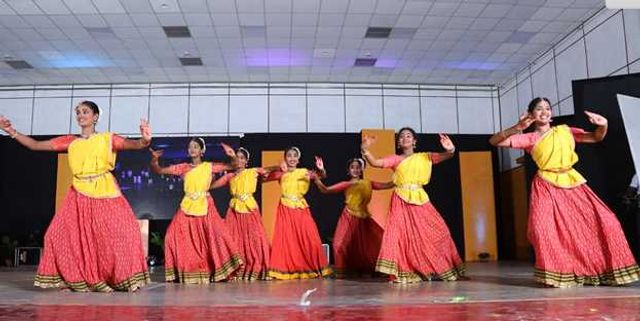 Vanavani Matric Hir. Sec School, IIT Campus, Chennai. Annual Day.a
