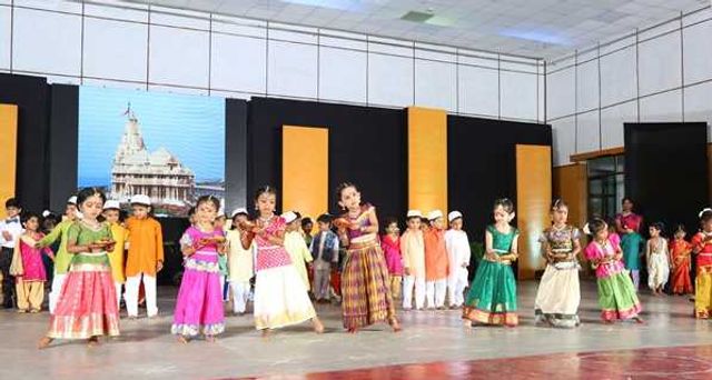 Vanavani Matric Hir. Sec School, IIT Campus, Chennai. Annual Day.