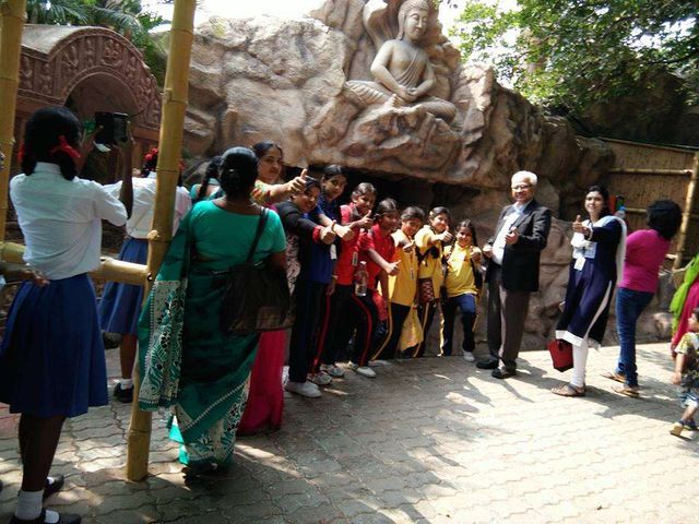 Oakwood International School, Sathya Nagar Kaman - School Picnic 
