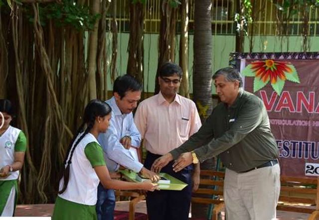 Vanavani Matric Hir. Sec School Investiture Ceremony Photosa