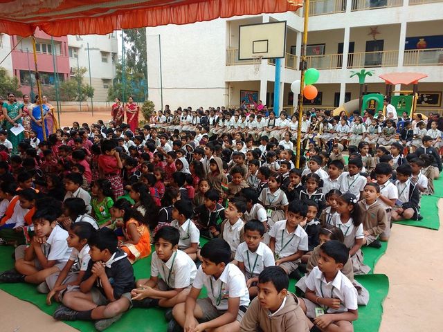 Ravindra Bharati Globle School, Samasandra Palya - Republic Day