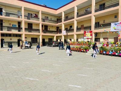 school-gallery-image