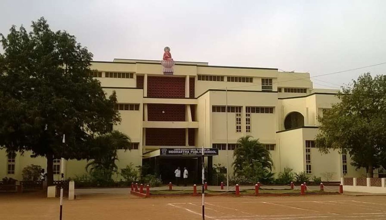 Veeramachaneni Paddayya Siddhartha Public School - Mogalrajapuram Cover Image